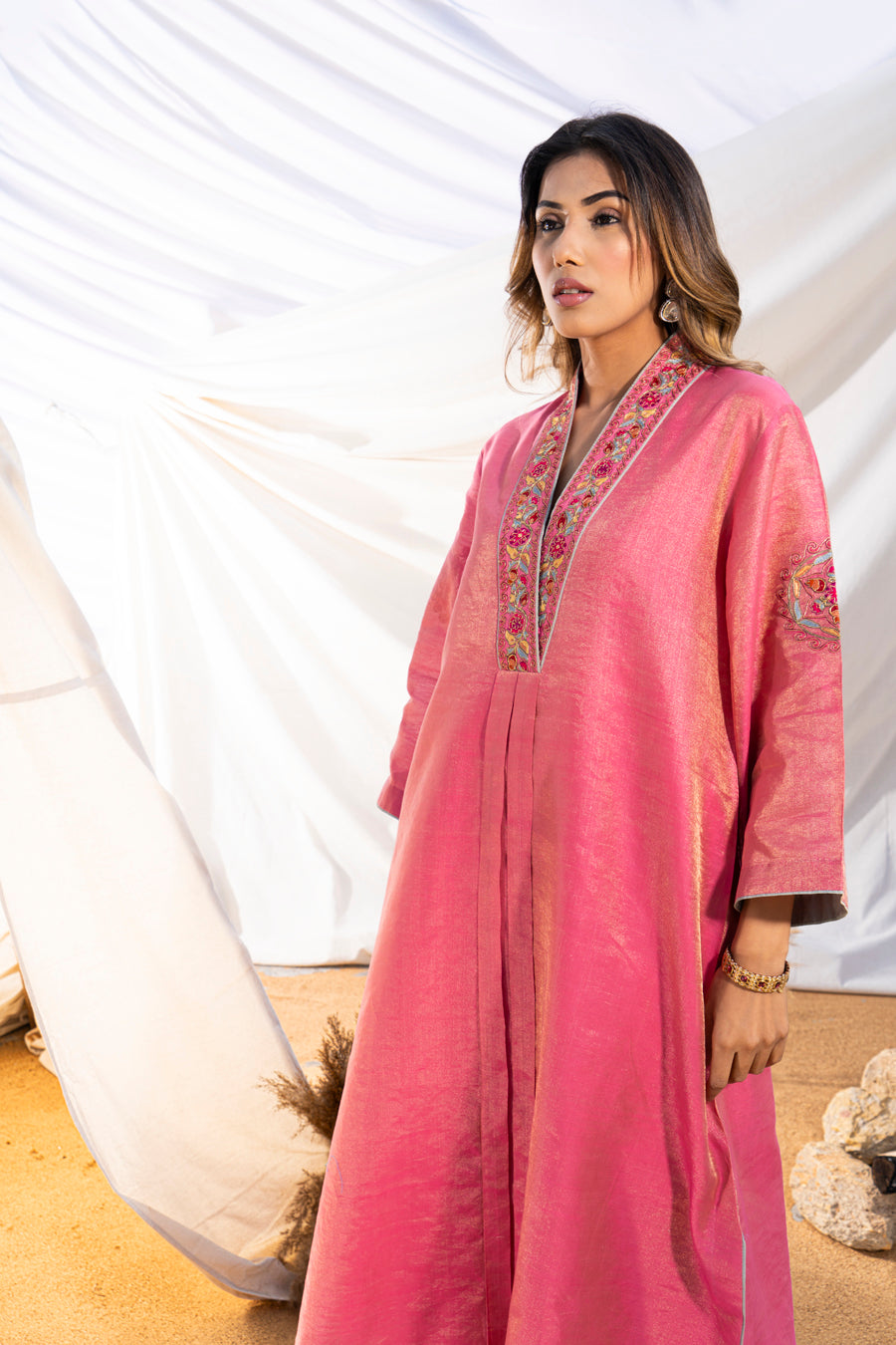 Pink Handloom Cotton Zari Tissue Embroidered Kurta Set